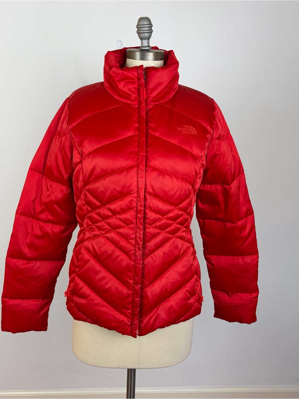 The North Face Bright Red Quilted Insulated Goose Down Puffer Jacket